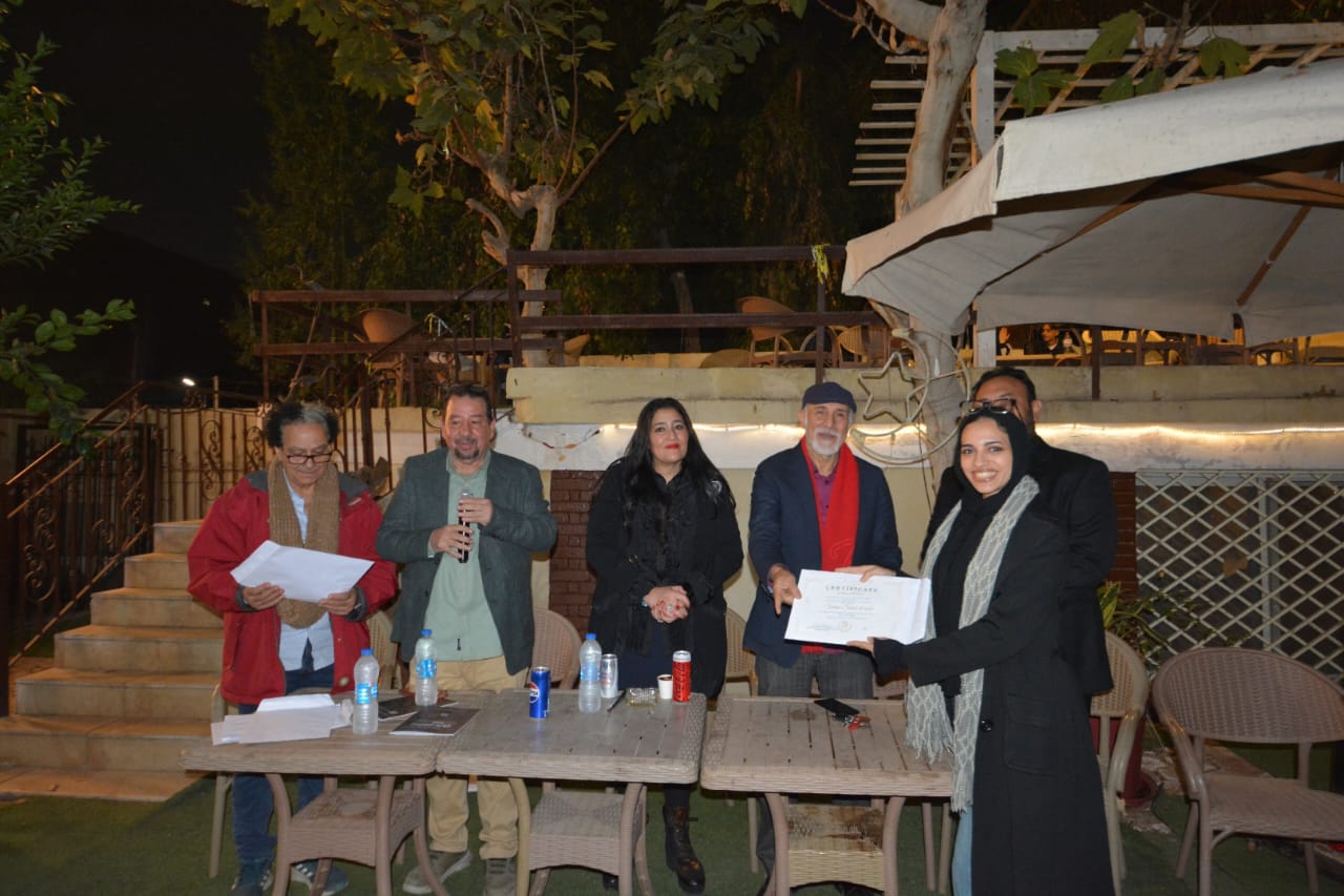 الفتيات تكتسحن.. أتيليه العرب يكرم الفائزين بأفضل مشروعات التخرج بكليات الفنون الجميلة 